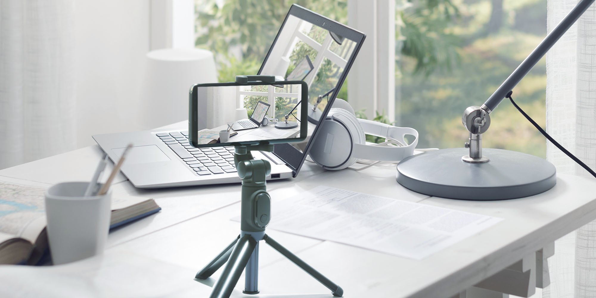 How to Screen Mirror and Cast Samsung Galaxy Tab S7 (and More)